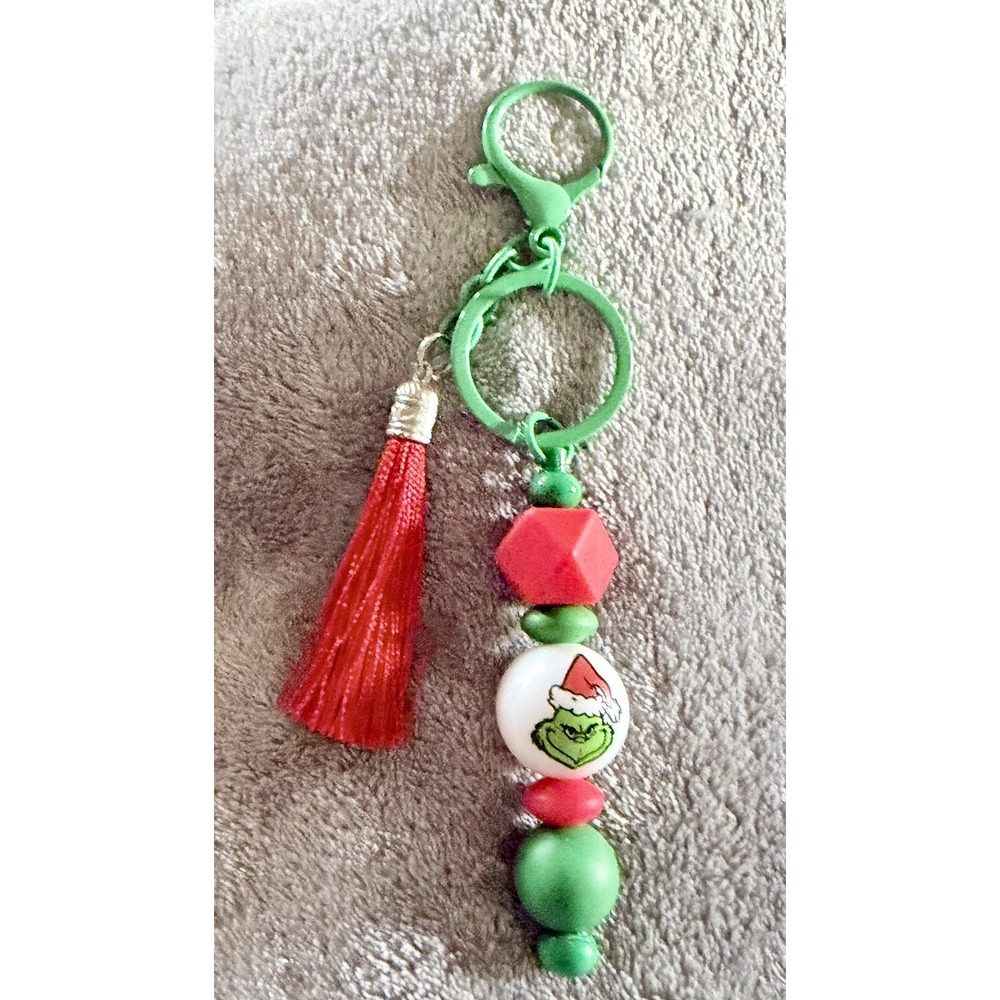 Silicone Focal Beadable Keychain - Grinch with tassel